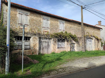 maison à Cellefrouin (16)