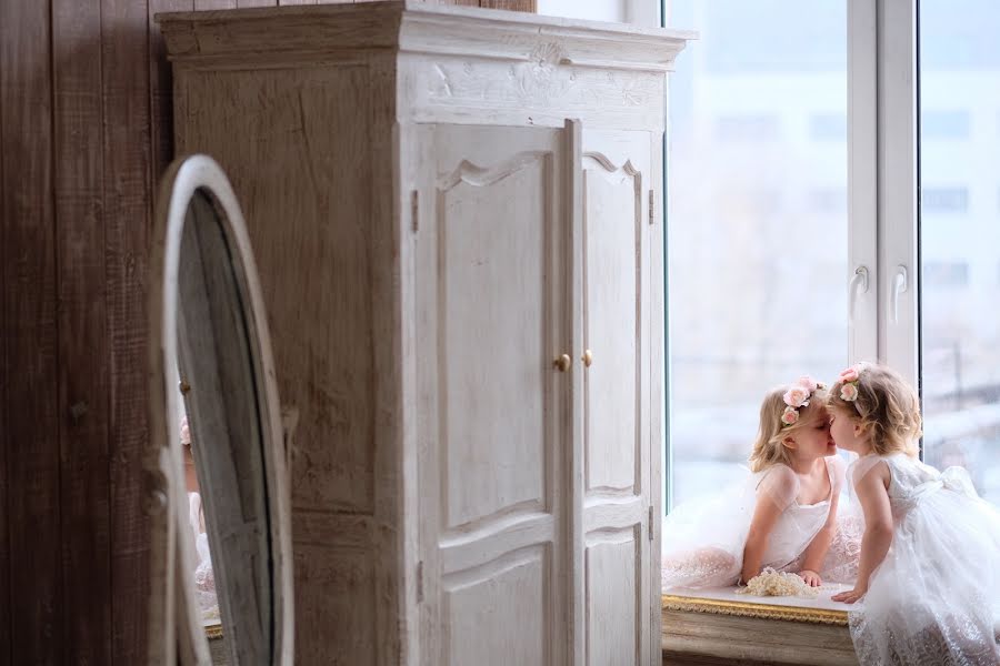 Wedding photographer Andrey Renov (renov). Photo of 2 April 2015