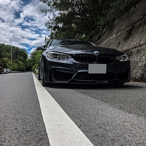 M4 クーペ F82