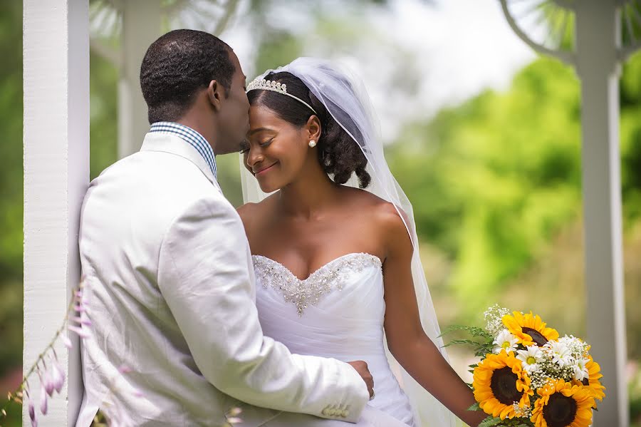 Fotografo di matrimoni Penny Souza (pennysouza). Foto del 8 settembre 2019