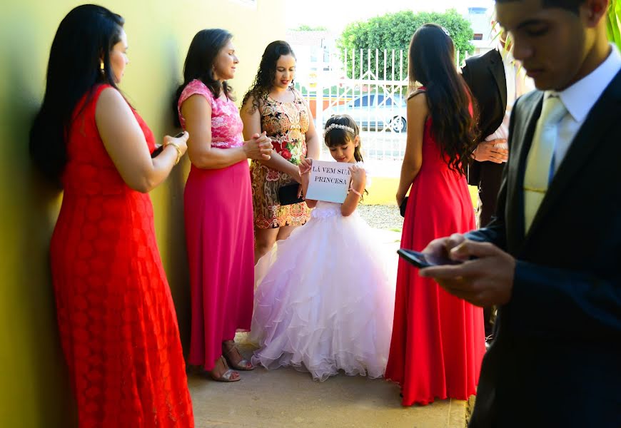 Wedding photographer Adriano Nascimento (adrianonascimen). Photo of 18 June 2016