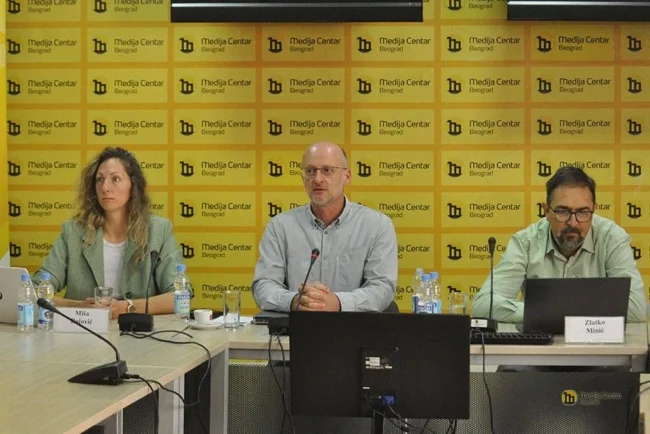 TS predložila ministarstvu: Funkcioneri ne smeju da diskriminišu medije kod postavljanja pitanja