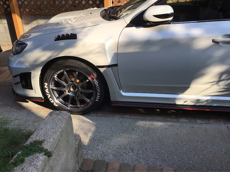 インプレッサ WRX STIのささやんさんが投稿したカスタム事例の投稿画像1枚目