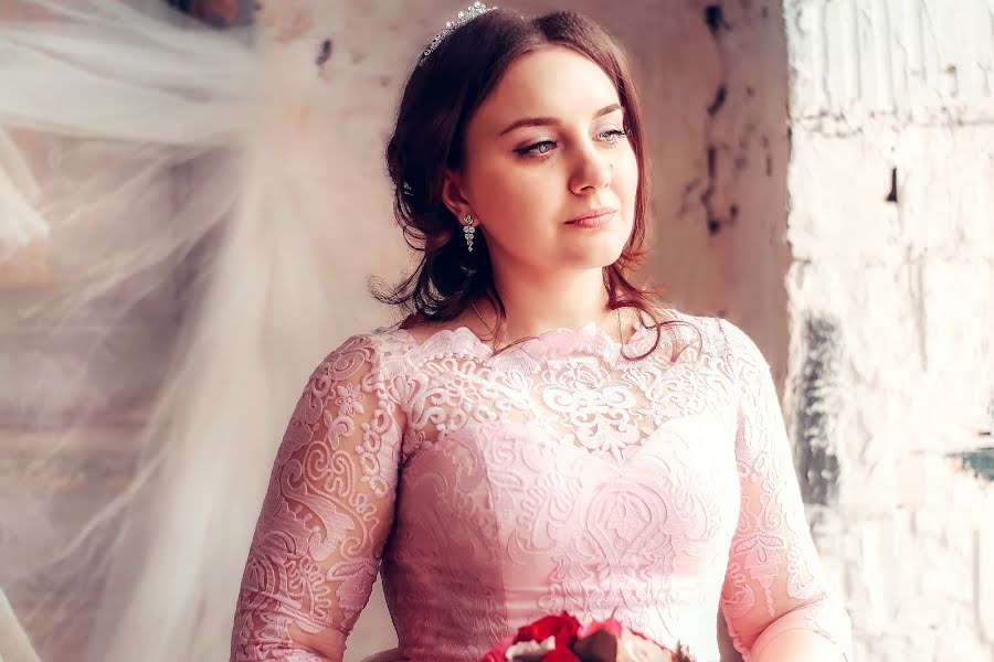 Fotografo di matrimoni Elina Mikhalcova (elinabrauni). Foto del 28 marzo 2019