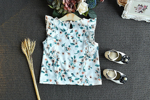 Title 9, Two-piece baby girl loose shorts set. Comfortab...