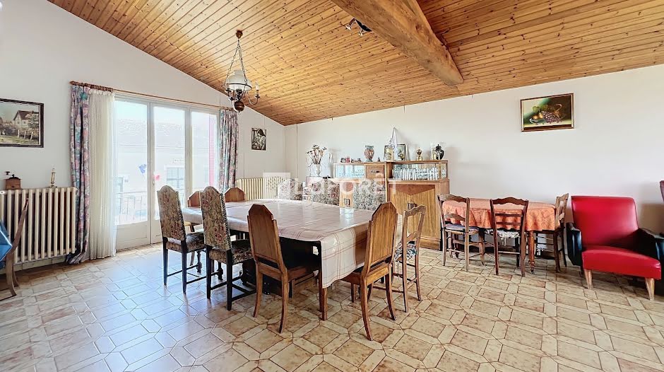 Vente maison 8 pièces 164 m² à Lys-Haut-Layon (49310), 190 000 €