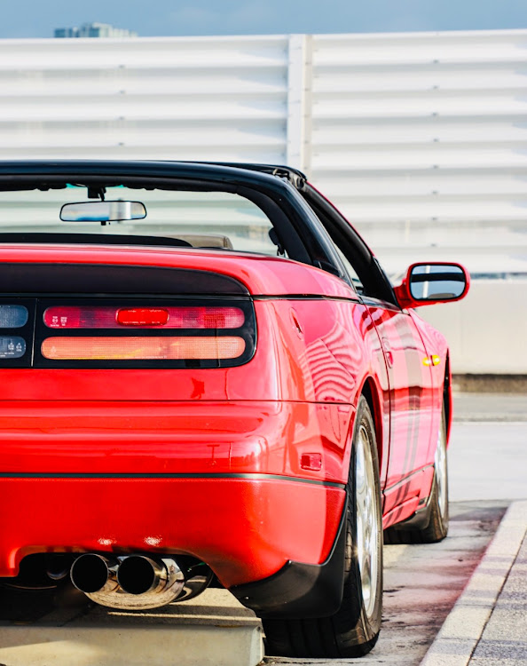 フェアレディZの愛車の半顔が見たい・スポーツカーに乗ろうと思う。・オープンカー・お題に乗ってに関するカスタム事例の投稿画像3枚目