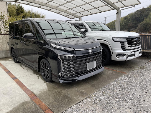 ランドクルーザー の新型ノア ヴォクシー ランドクルーザー300 新型ランクルに関するカスタム メンテナンスの投稿画像 車のカスタム情報はcartune