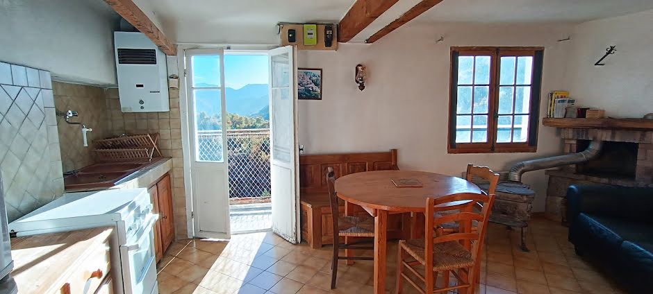 Vente appartement 3 pièces 31 m² à Sausses (04320), 65 000 €