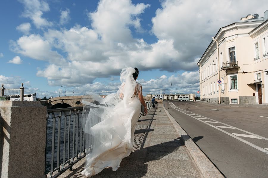 Wedding photographer Evgeniy Vedeneev (vedeneev). Photo of 20 November 2019