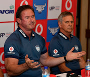 Bulls president Willem Strauss presenting new director of rugby Alan Zondagh in December, 2018.