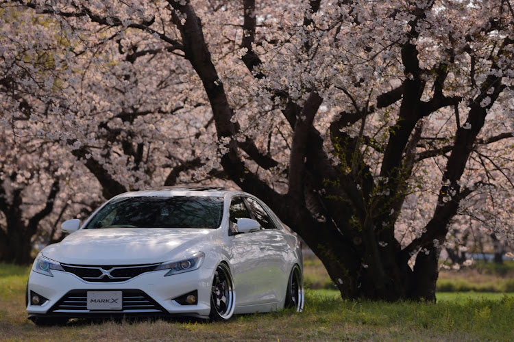 マークXの100チェイサー・SSR wheels・YOKOHAMAWHEEL・ウェッズスポーツホイール・歴代のホイール見てみたいに関するカスタム事例の投稿画像3枚目