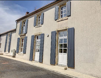 maison à Fontenay-le-Comte (85)