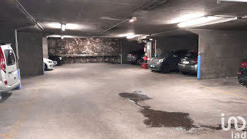 parking à Paris 17ème (75)