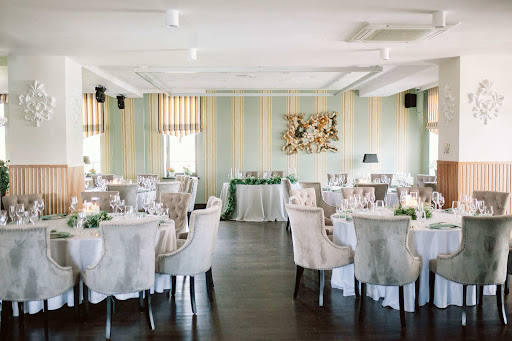 Оливковый зал