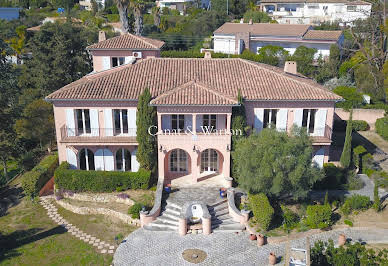 Villa with terrace 15