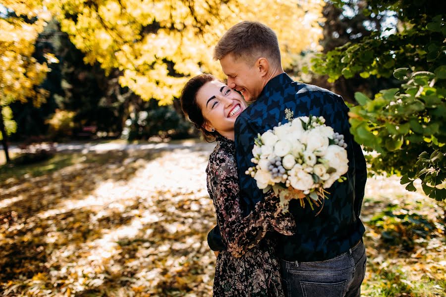 Fotógrafo de casamento Alena Maksimchuk (alenmax). Foto de 14 de novembro 2019