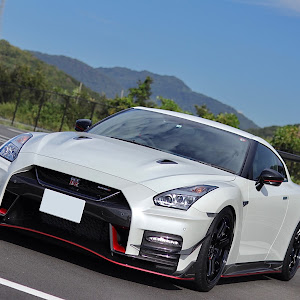 NISSAN GT-R R35