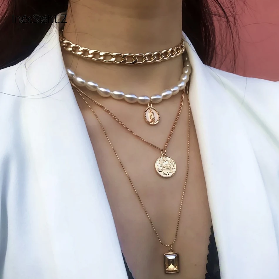 Vintage munt-edelsteen ketting, een tijdloze ketting voor dames. Een uniek sieraad dat elke outfit compleet maakt en straalt.