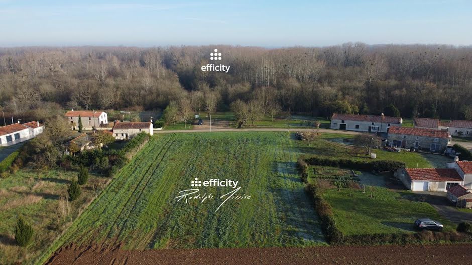 Vente terrain  3820 m² à Doix lès Fontaines (85200), 95 500 €