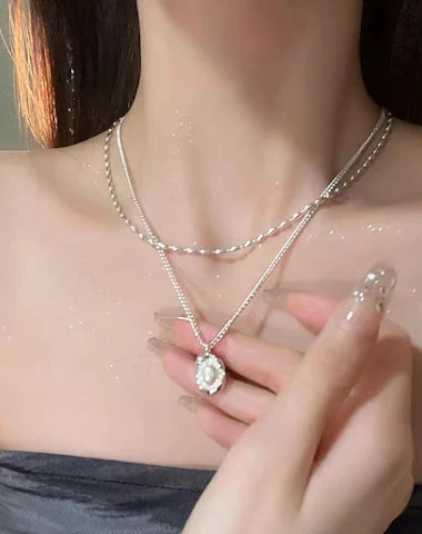 Collier femme avec nœud, pompon et - 3