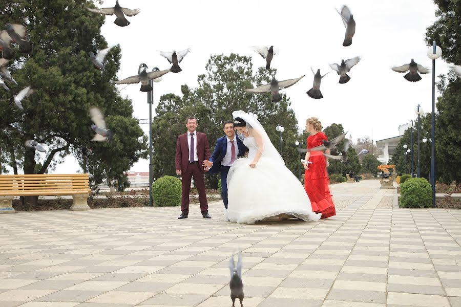 Wedding photographer Nurmagomed Ogoev (ogoev). Photo of 15 April 2013