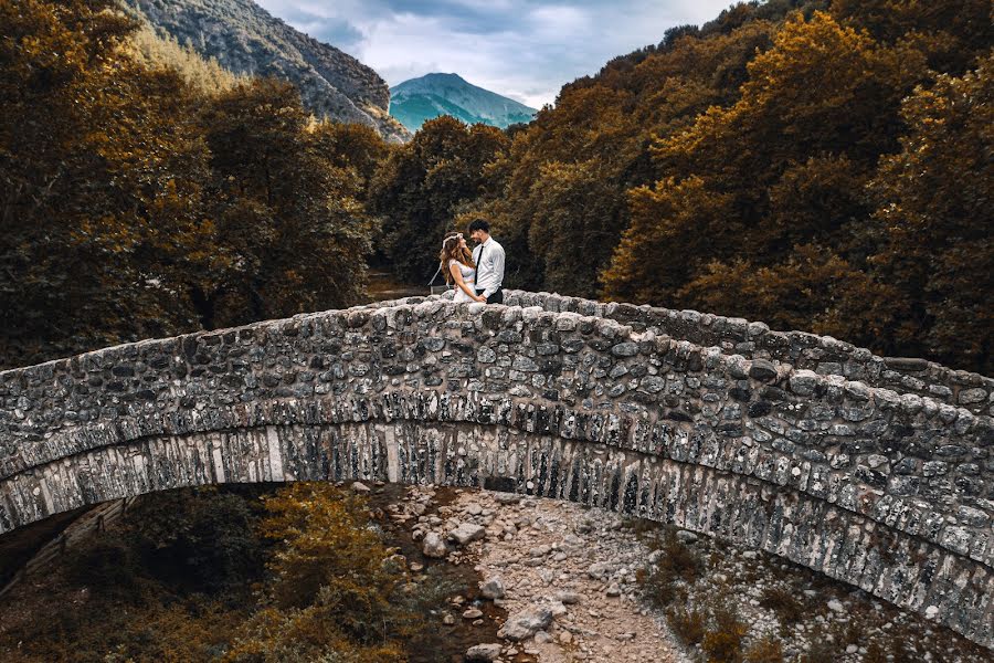 Fotografo di matrimoni Ilias Kimilio Kapetanakis (kimilio). Foto del 2 dicembre 2021