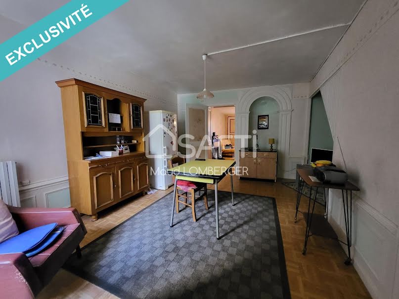 Vente maison 5 pièces 108 m² à Gray (70100), 69 000 €