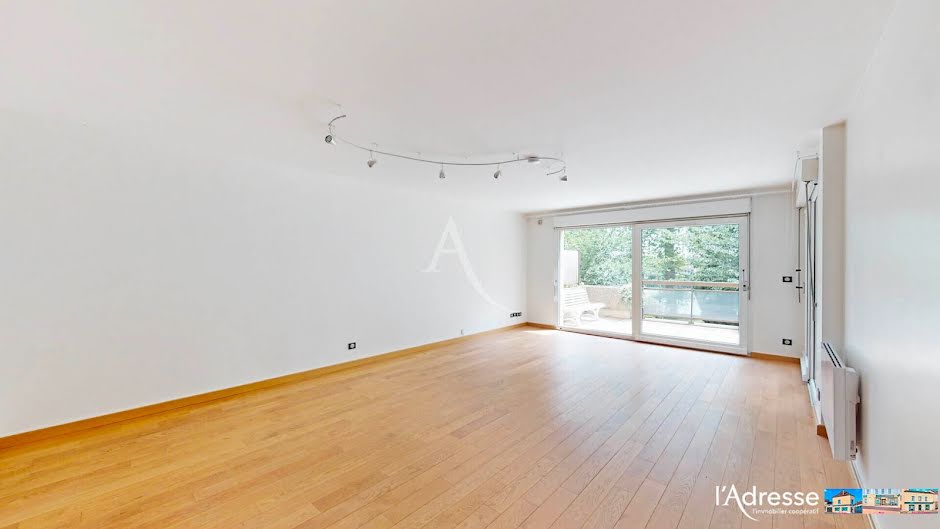 Location  appartement 3 pièces 87.4 m² à Le Mée-sur-Seine (77350), 1 490 €