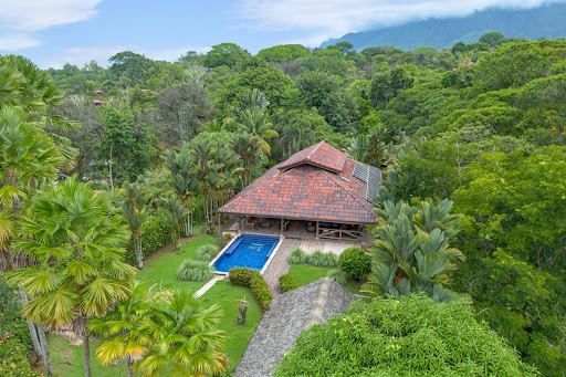 Villa with garden and terrace 1
