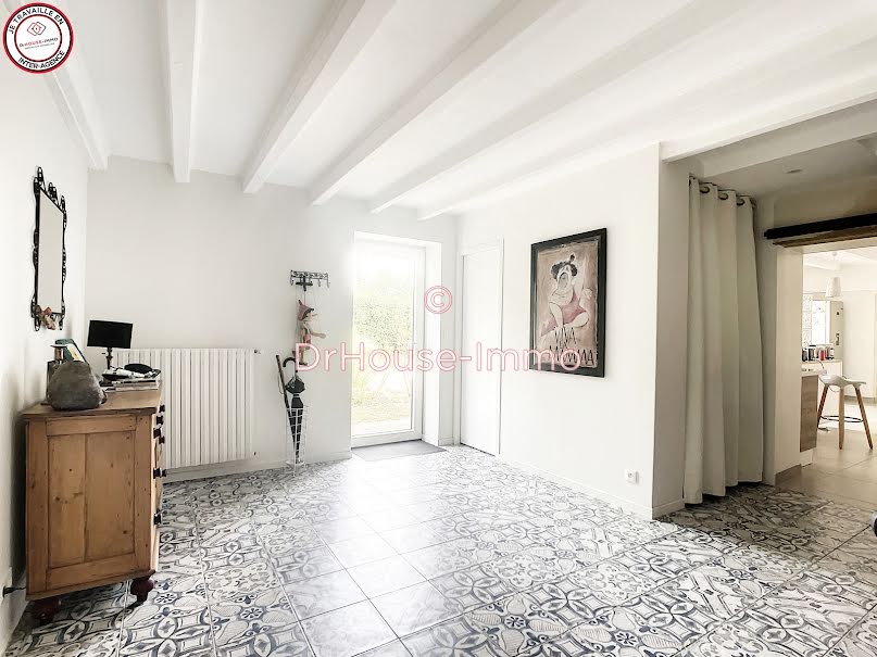 Vente maison 7 pièces 192 m² à Saint-Hilaire-la-Palud (79210), 363 000 €