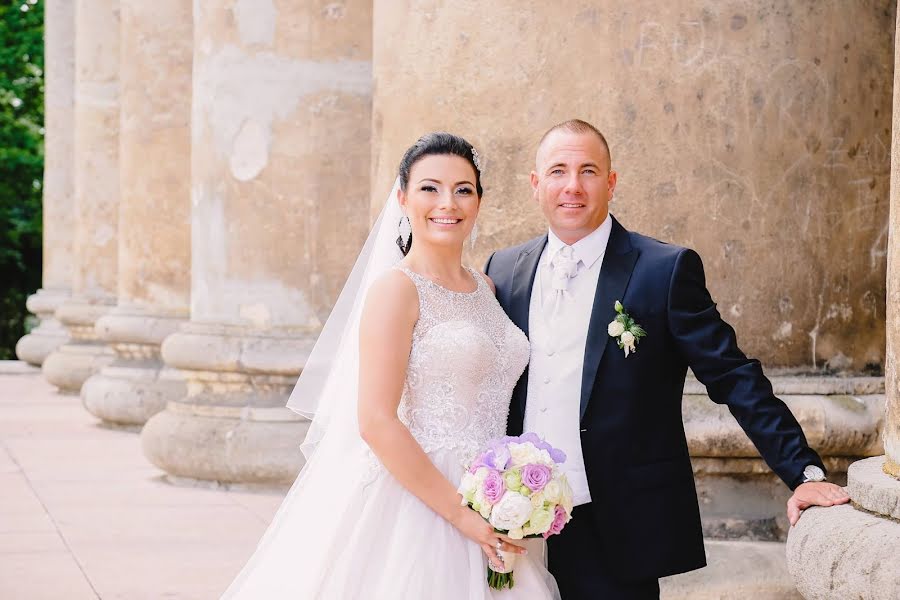 Fotógrafo de bodas Anna Kósa (anikofoto). Foto del 3 de marzo 2019