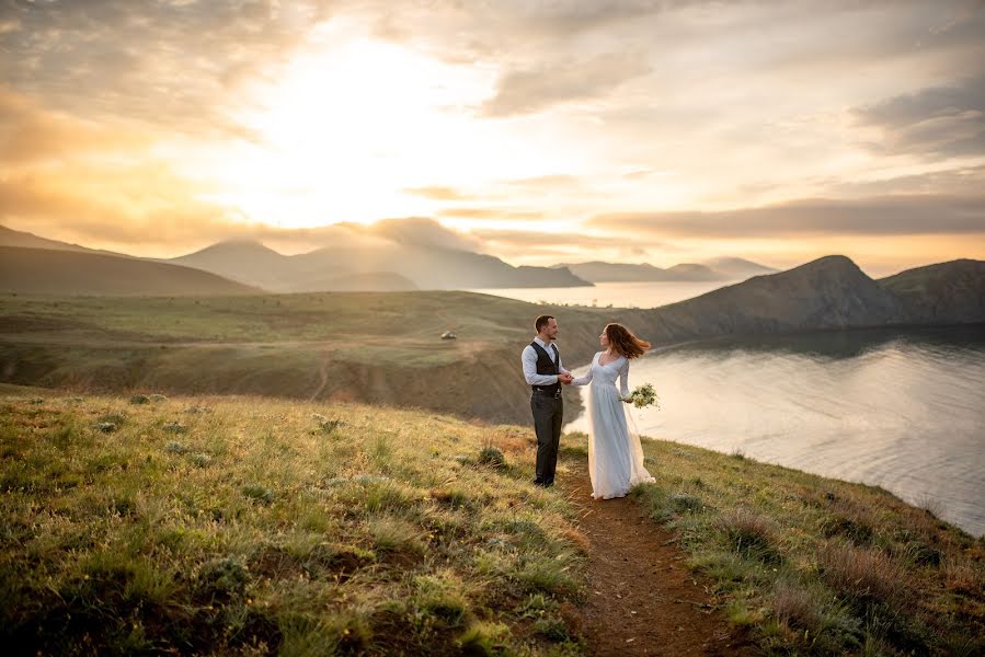 Fotografo di matrimoni Inna Ryabichenko (riabinna). Foto del 23 aprile 2019