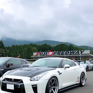 NISSAN GT-R R35