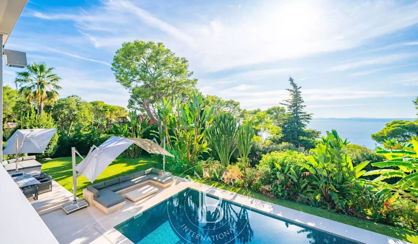 Villa with pool and garden Saint-Jean-Cap-Ferrat