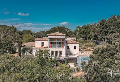 House with pool and garden 11