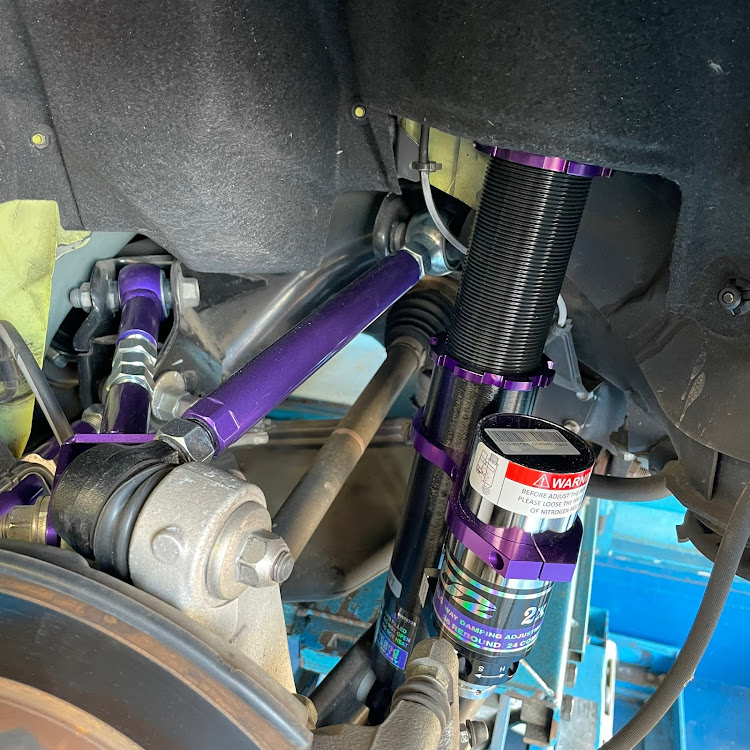 マークXのみんなの車高調が見てみたい・セクシーカスタム・D2RACING・GRMN仕様に関するカスタム事例の投稿画像1枚目