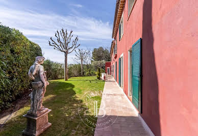 House with garden and terrace 1