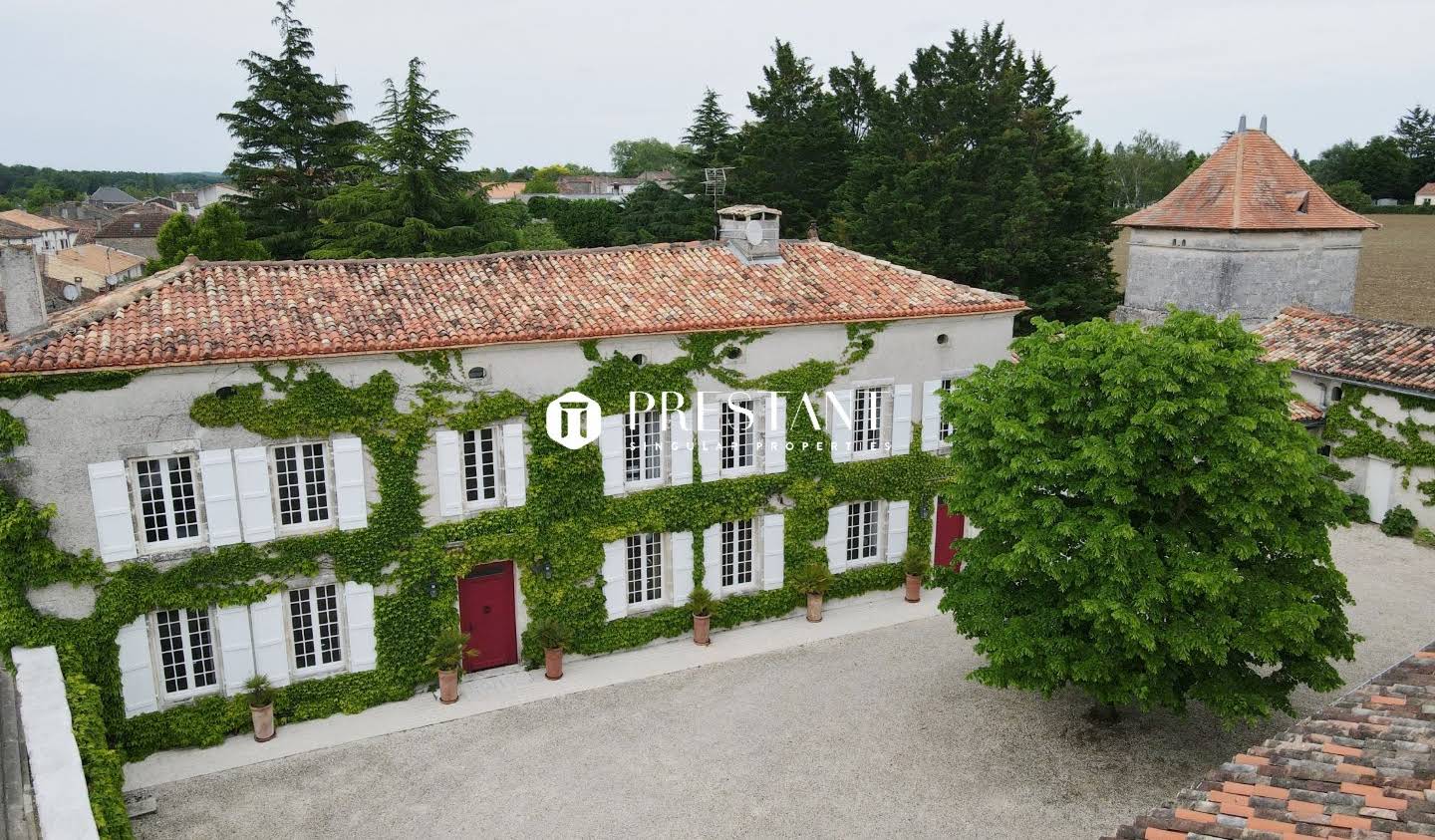 Maison avec piscine Angouleme