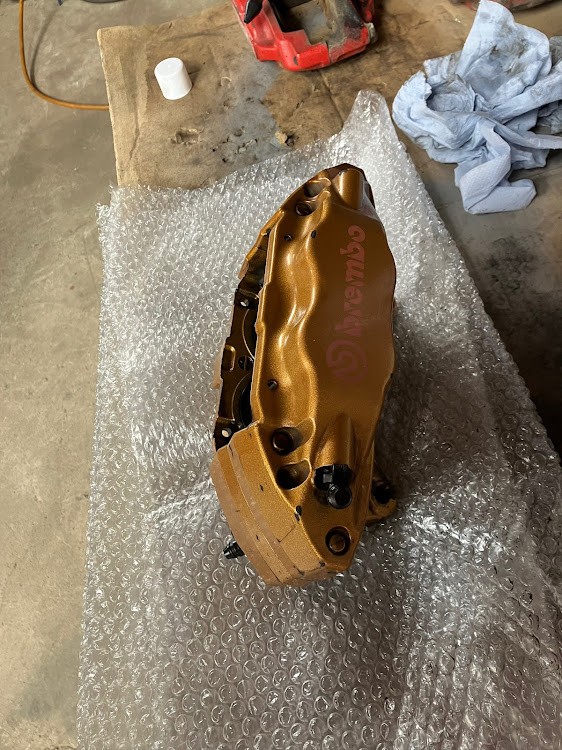 インプレッサ WRX STIの涙目インプ・GDB・DIY・Brembo・オーバーホール完了に関するカスタム事例の投稿画像1枚目