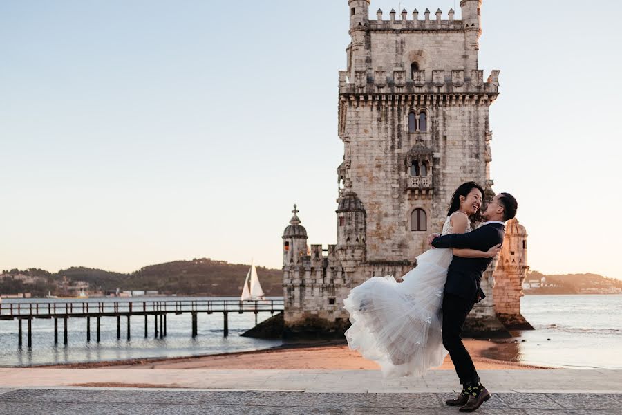 Fotografo di matrimoni Emanuele Siracusa (yourstorynphotos). Foto del 12 marzo 2019