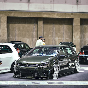 ポロ TSI 前期