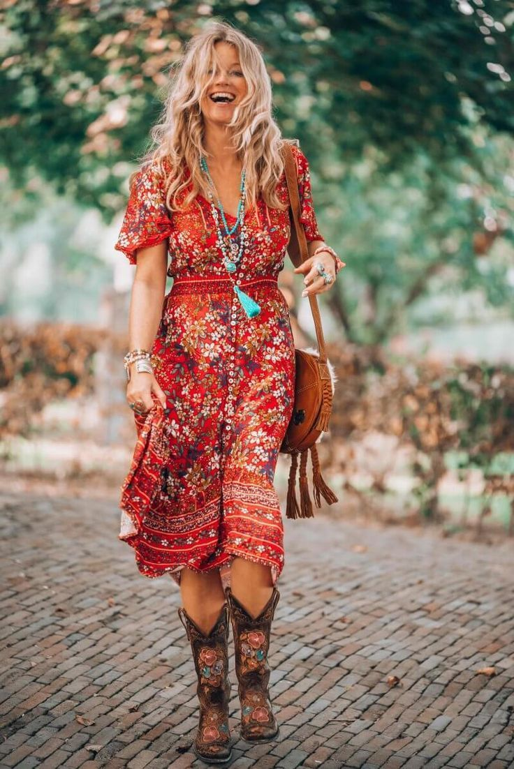 smiling lady wearing Bohemian style outfit