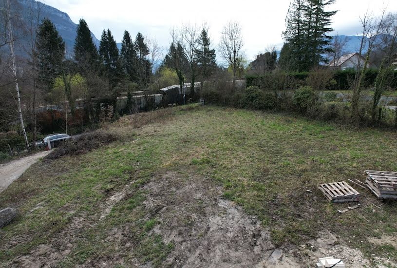  Vente Terrain à bâtir - 702m² à Chindrieux (73310) 