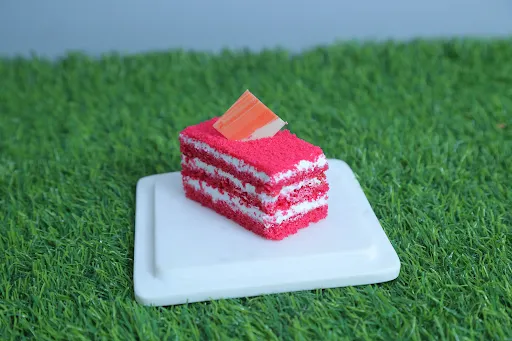 Red Velvet Pastry [2 Pieces]