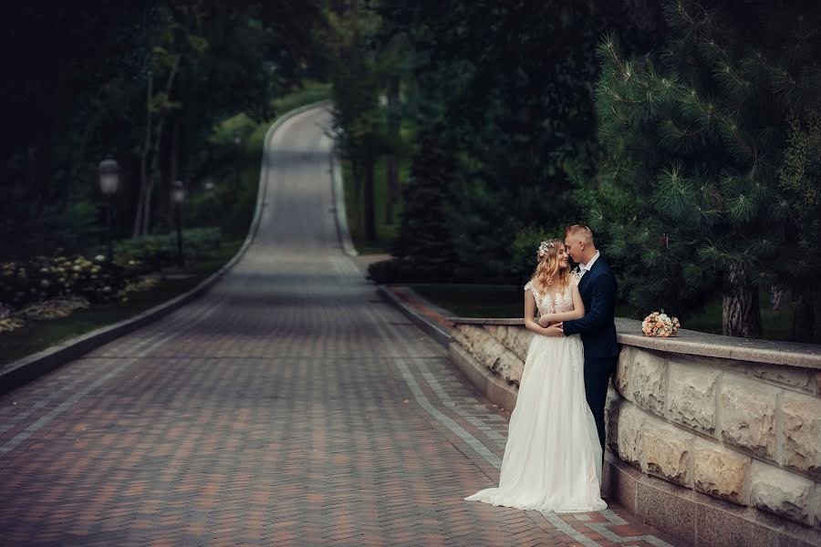 Fotógrafo de bodas Andrii Khomenko (oksamyt). Foto del 9 de julio 2023