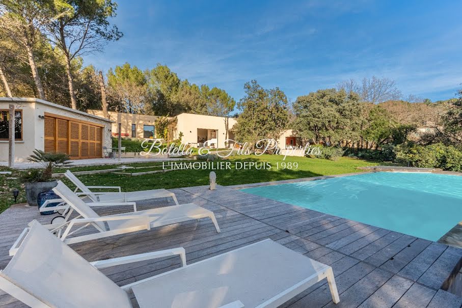 Vente maison 5 pièces 300 m² à Uzès (30700), 2 300 000 €