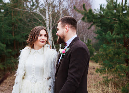 Fotógrafo de casamento Anastasiya Ponomarenko (staseyrozen). Foto de 29 de fevereiro 2016