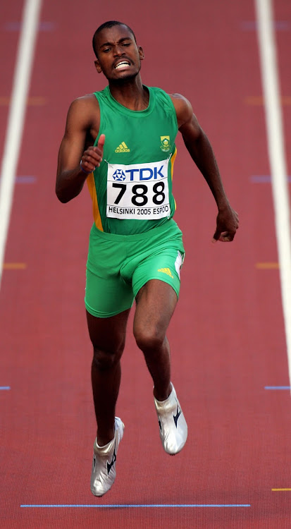 Ofentse Mogawane competes during the heats of the mens 400 Metres at the 10th IAAF World Athletics Championships on August 9, 2005 in Helsinki, Finland.