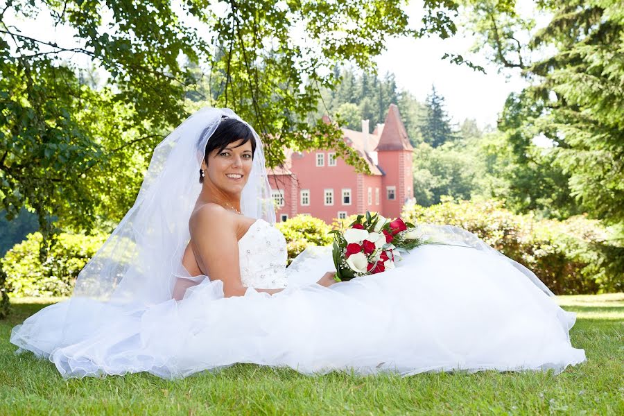 Fotógrafo de casamento Karel Ille (karelille). Foto de 8 de janeiro 2019